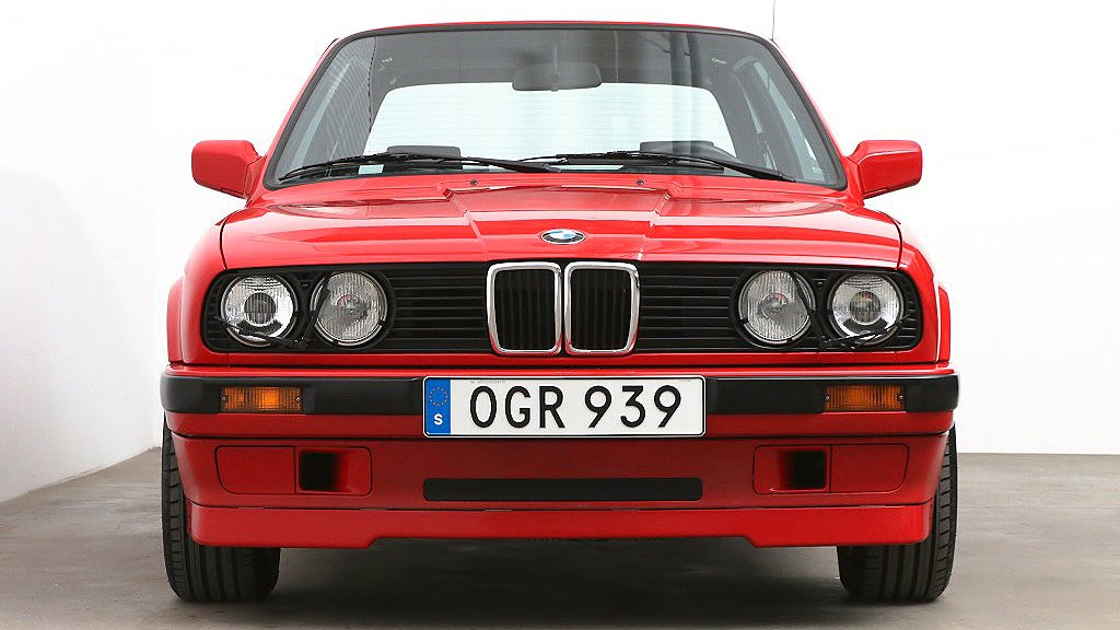 BMW:n har endast rullat drygt 8 000 mil. 