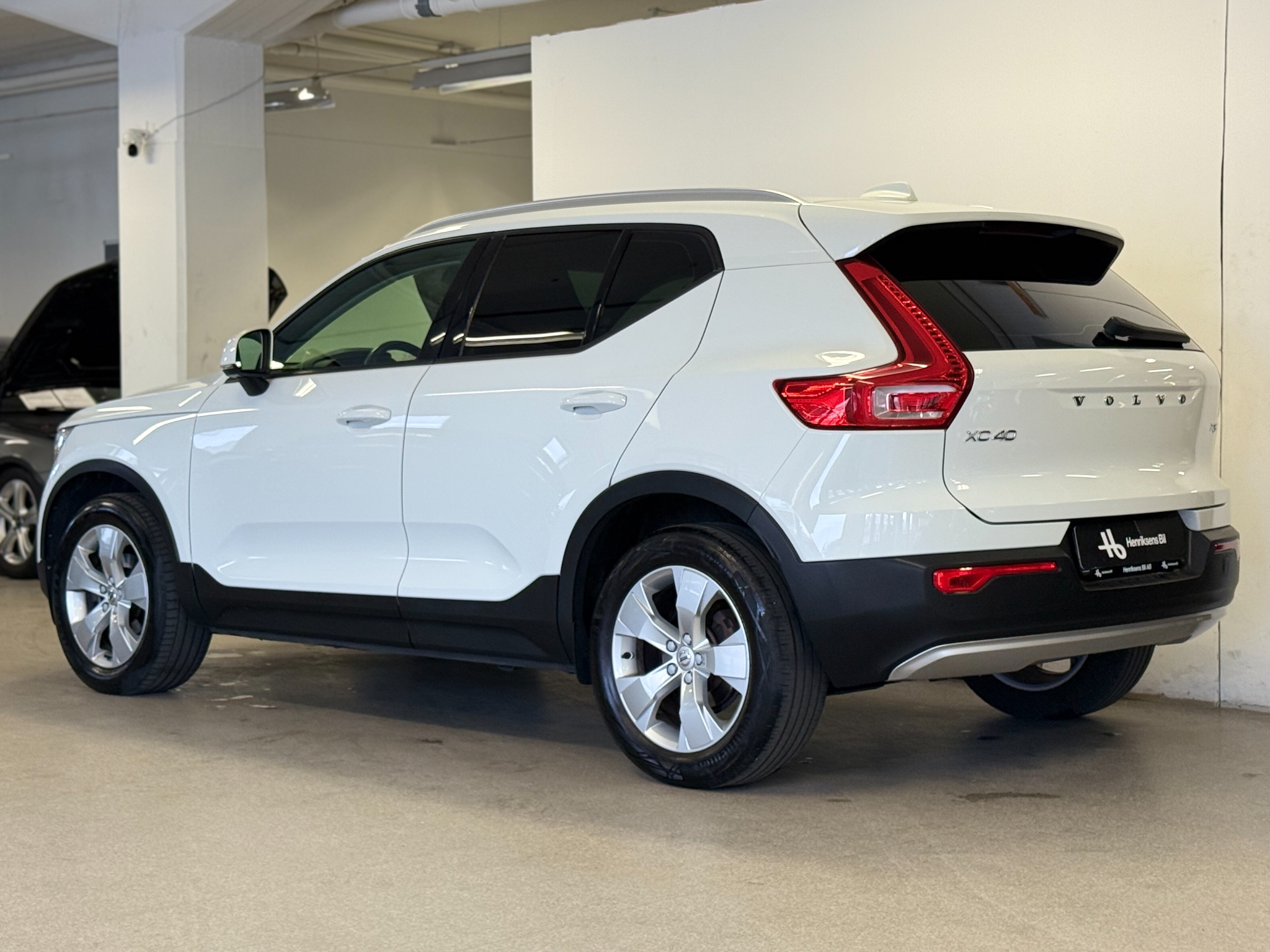 Volvo XC40 T3 Momentum Euro 6 2020, photo 7/47