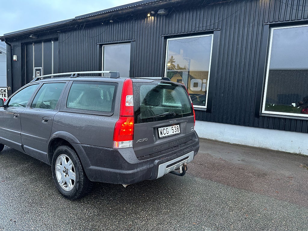 Volvo XC70 2.5T AWD Geartronic Momentum Euro 4