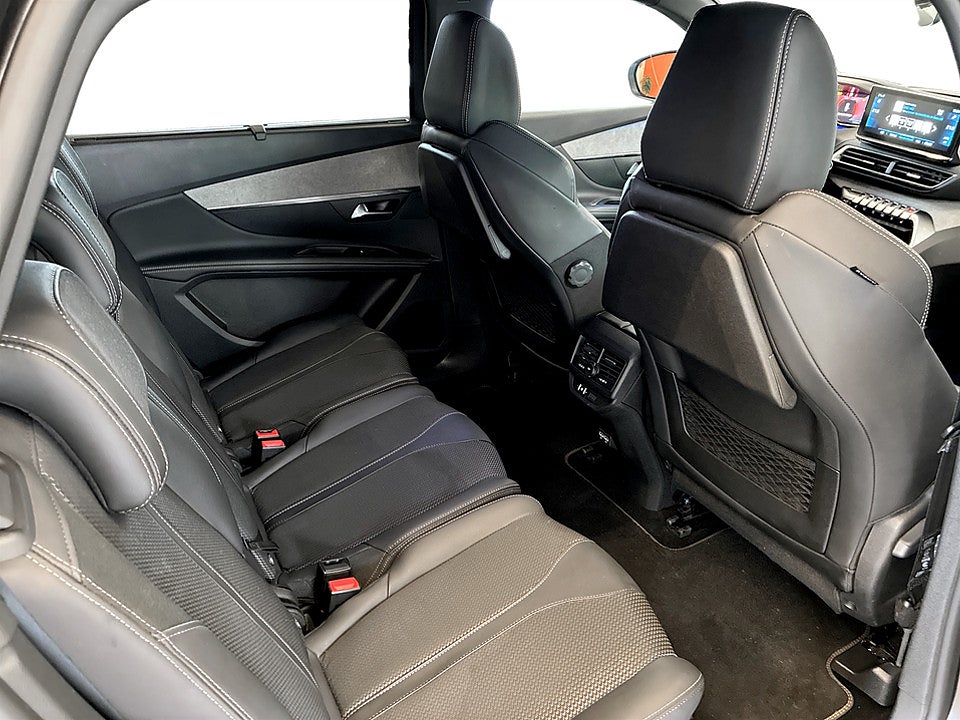 Bild på Peugeot 5008 GT 1.2 PT 130hk Aut 7-SITS B-KAMERA CARPLAY