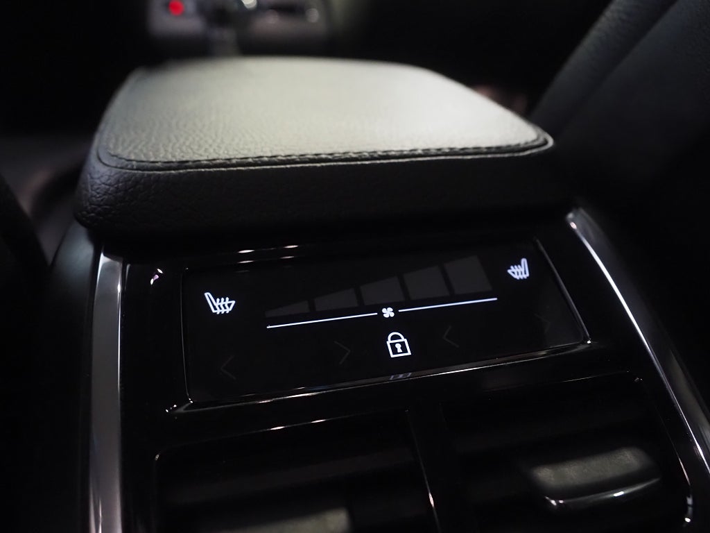 Volvo XC90 7-sits D5 AWD 235hk Geartronic Inscription Kamera Drag