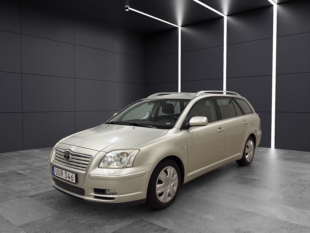 Toyota Avensis Kombi 2.0 D-4 VVT-i|NY SERVAD|BESIKTIGAD|AC|