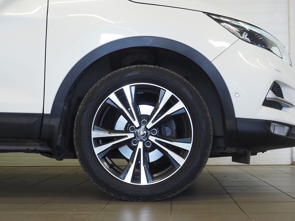 Nissan Qashqai 1.3 DIG-T DCT 160hk Tekna Drag M-Värmare 360° Navi 2020