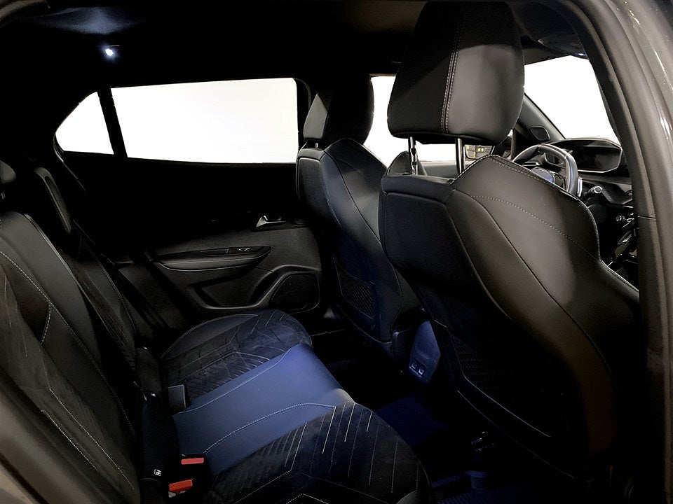 Bild på Peugeot 2008 GT 1.2 PT 130hk Aut - 360,ELSTOL MED MINNE