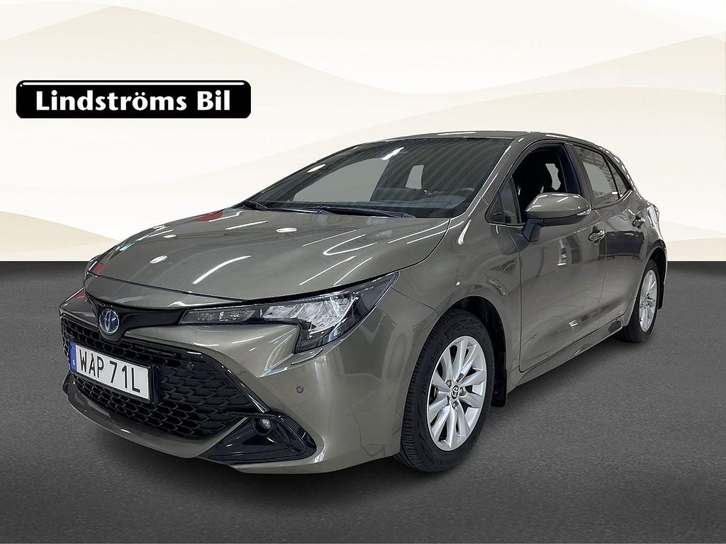 Toyota Corolla 1,8 HYBRID 5D ACTIVE PLUS VINTERHJUL DRAGKROK