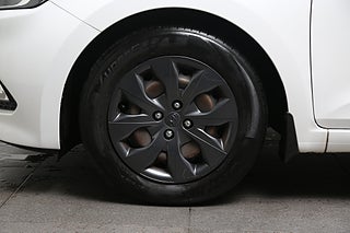 Halvkombi Hyundai i20 8 av 23