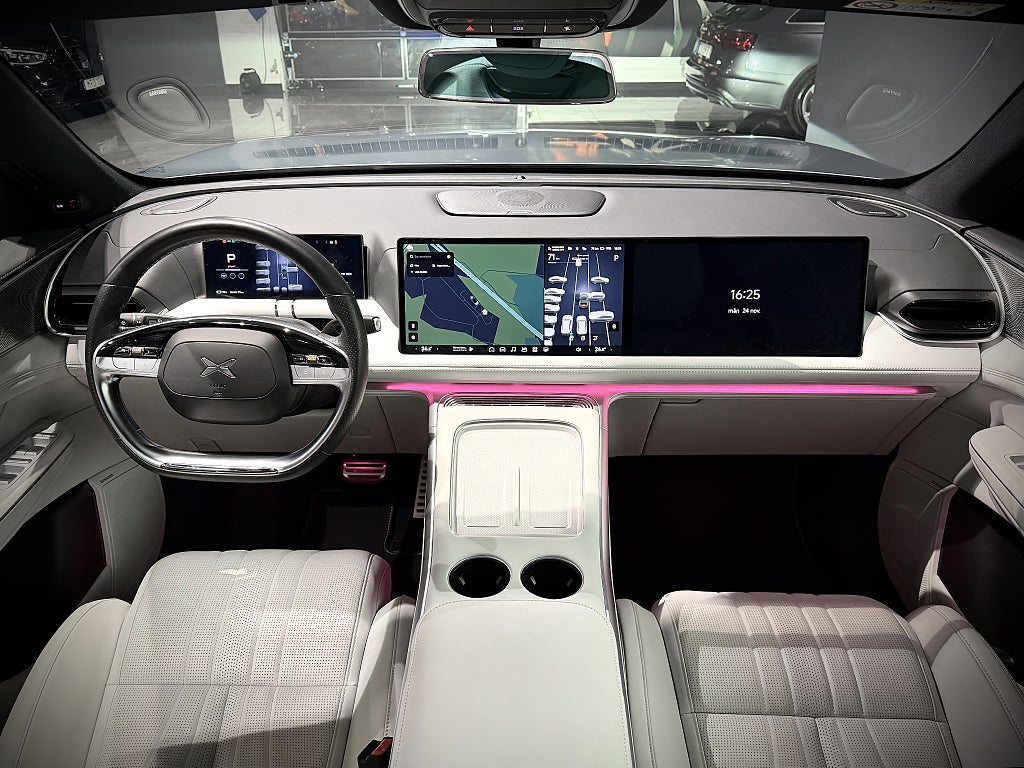 XPENG G9 Performance AWD Dragkrok - bild 10