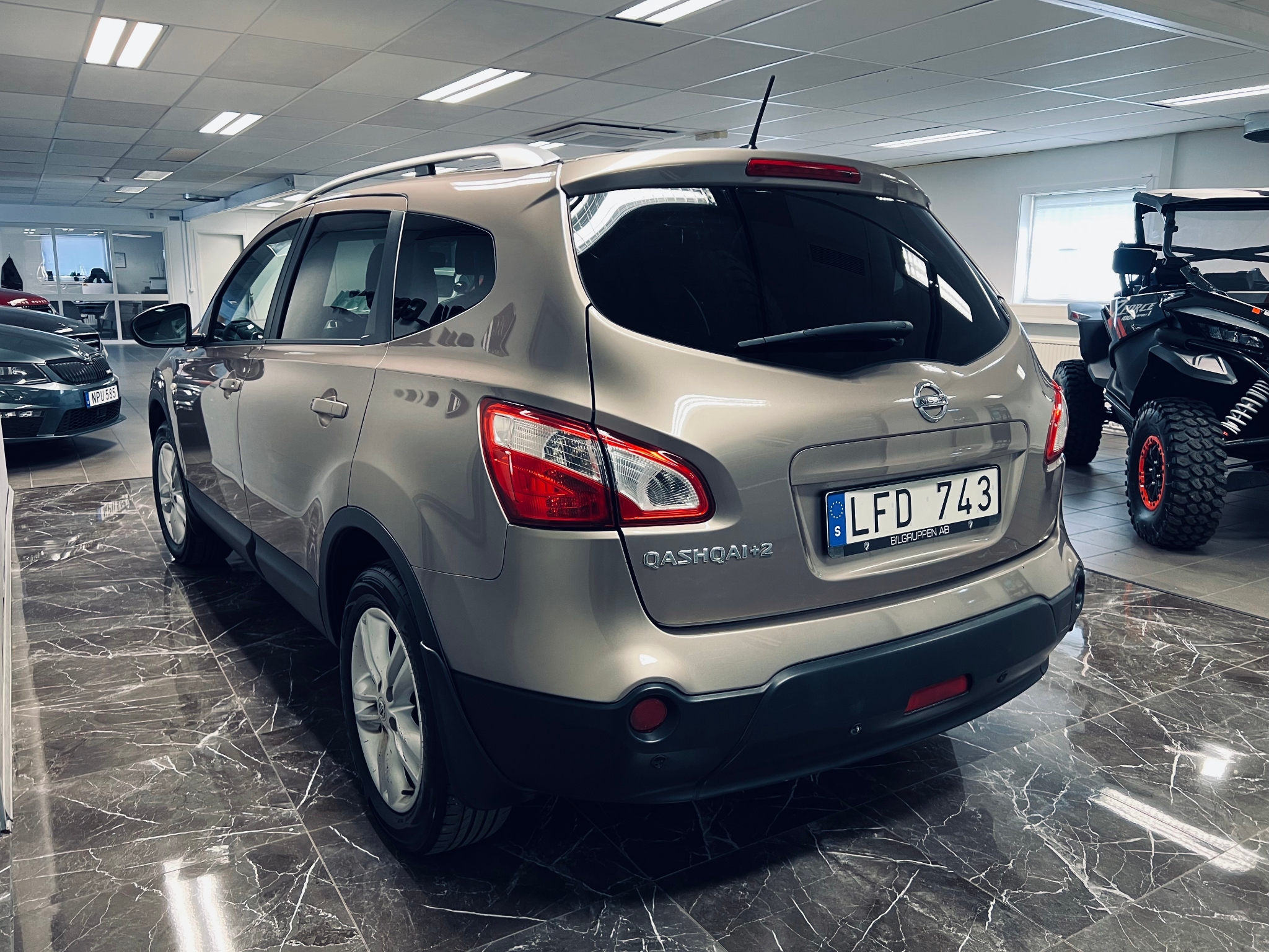 Nissan Qashqai+2 2.0 140hk 7 Sitsig 2011, photo 5/53