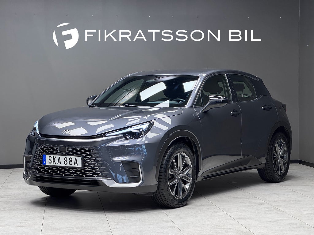 Lexus LBX 1.5 E-CVT TECH / Backkamera / Läder 