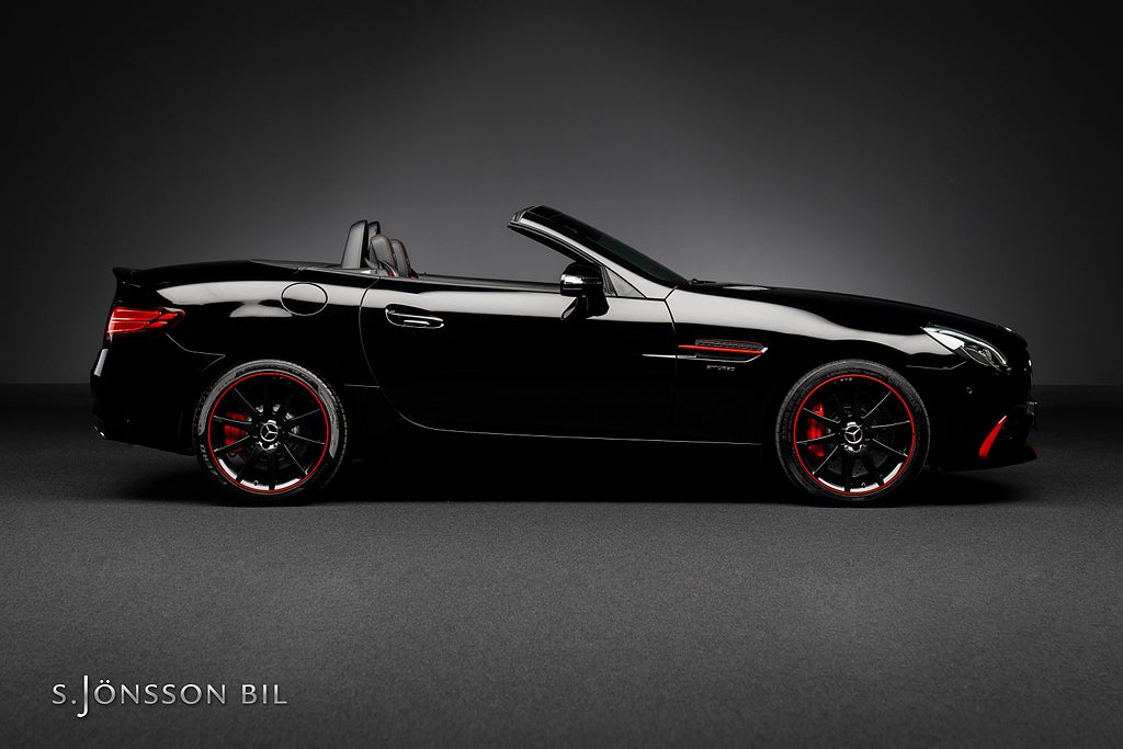 Mercedes-Benz SLC 43 AMG Performance Studio RedArt