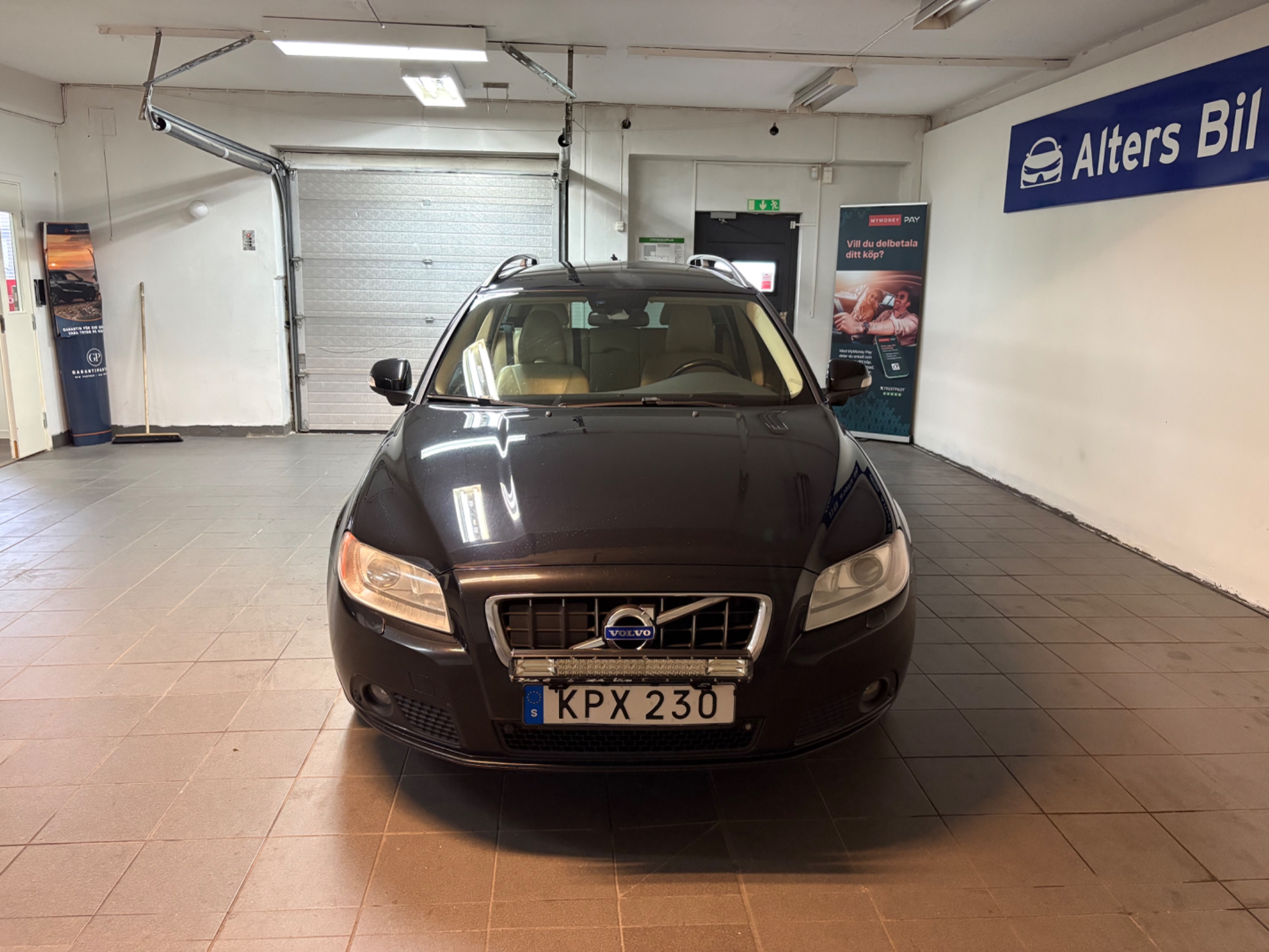 Volvo V70 2011, photo 4/10