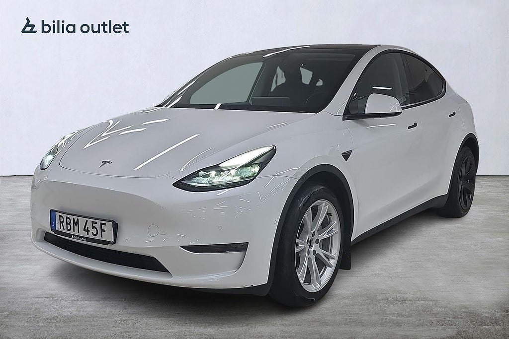 Tesla Model Y Long Range AWD Dragkrok Backkamera Panorama Moms
