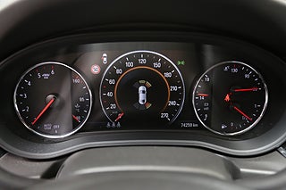 Halvkombi Opel Insignia 13 av 29