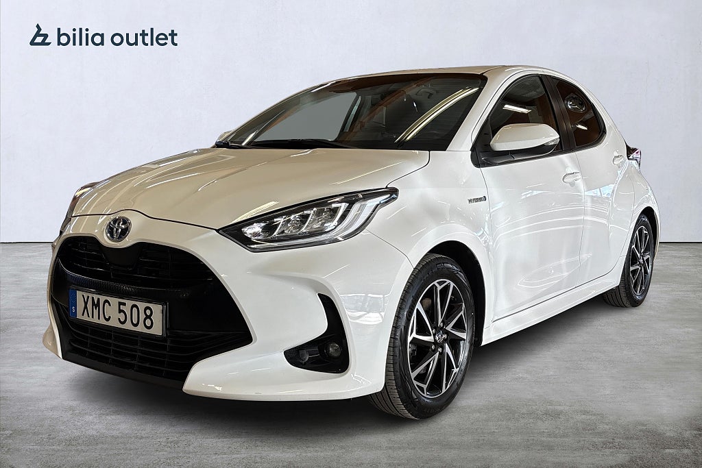 Toyota Yaris Hybrid CVT Active Plus M-Värmare / B-Kamera / Rattvärme