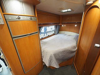 Husbil-halvintegrerad Dethleffs Esprit RT 7 av 15