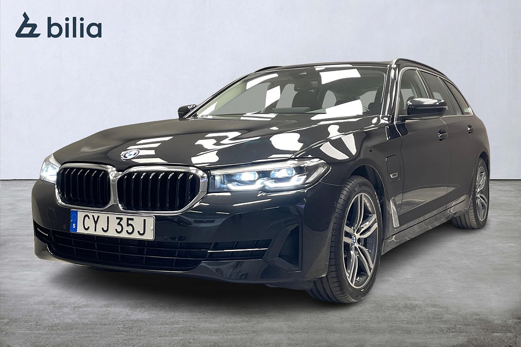 BMW 530e xDrive Touring ,Panorama, Sportstol, Dragkrok, Hi-Fi