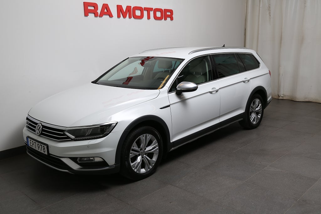 Volkswagen Passat Alltrack 2,0 TDI 190hk 4M Executive DSG Navi Skinn Värmar 2018