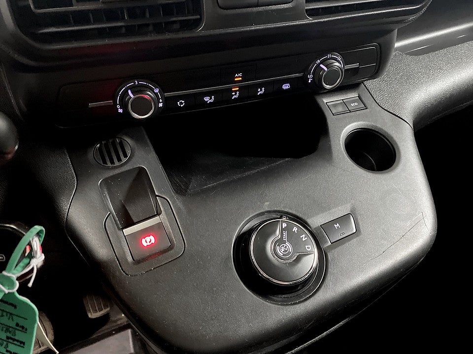 Bild på Peugeot Partner PRO 1.5 BHDi Aut L1 DRAG BACKSENSOR 130hk