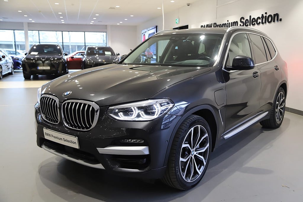 BMW X3 xDrive30e X-Line, Dragkrok Head Up - Autowåx Bil AB