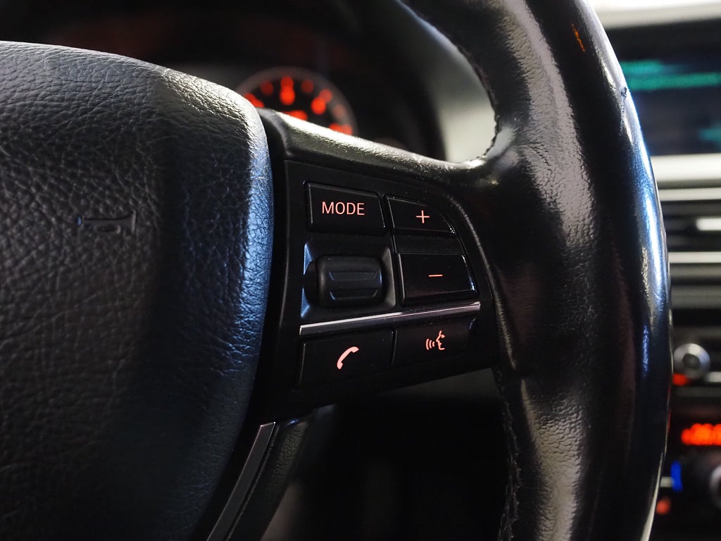 BMW 520d xDrive Touring Aut Navi Pro Kamera Drag M-Värm Läder 2017