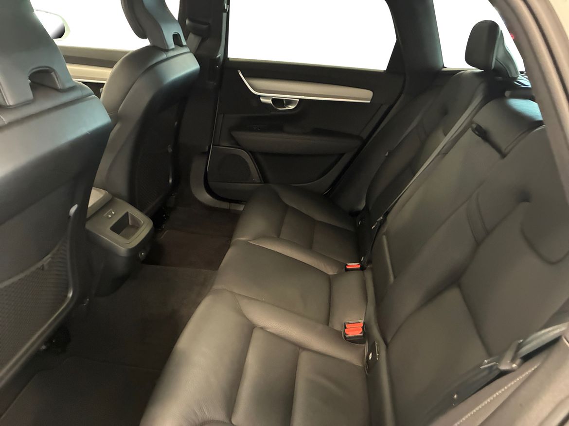 Volvo V90 B4 AWD Diesel Mom Adv Edt 2022, bild 6/43