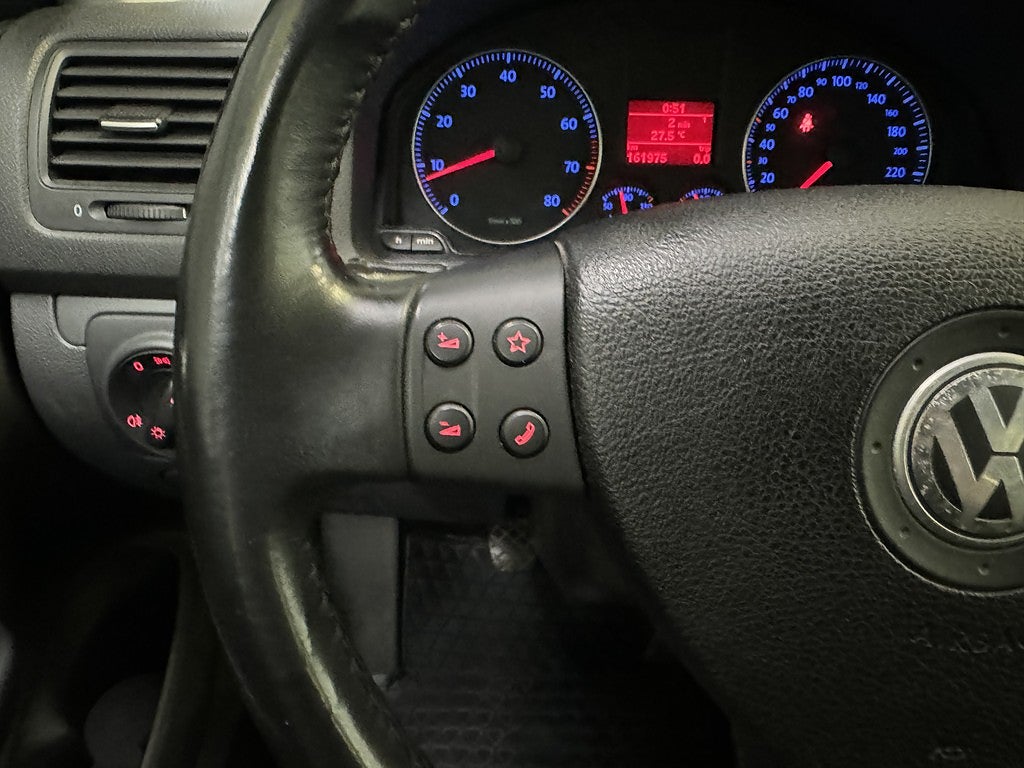Volkswagen Jetta 1.6 Multifuel Trendline | DRAG | P-SENSOR | S+V | NYBES