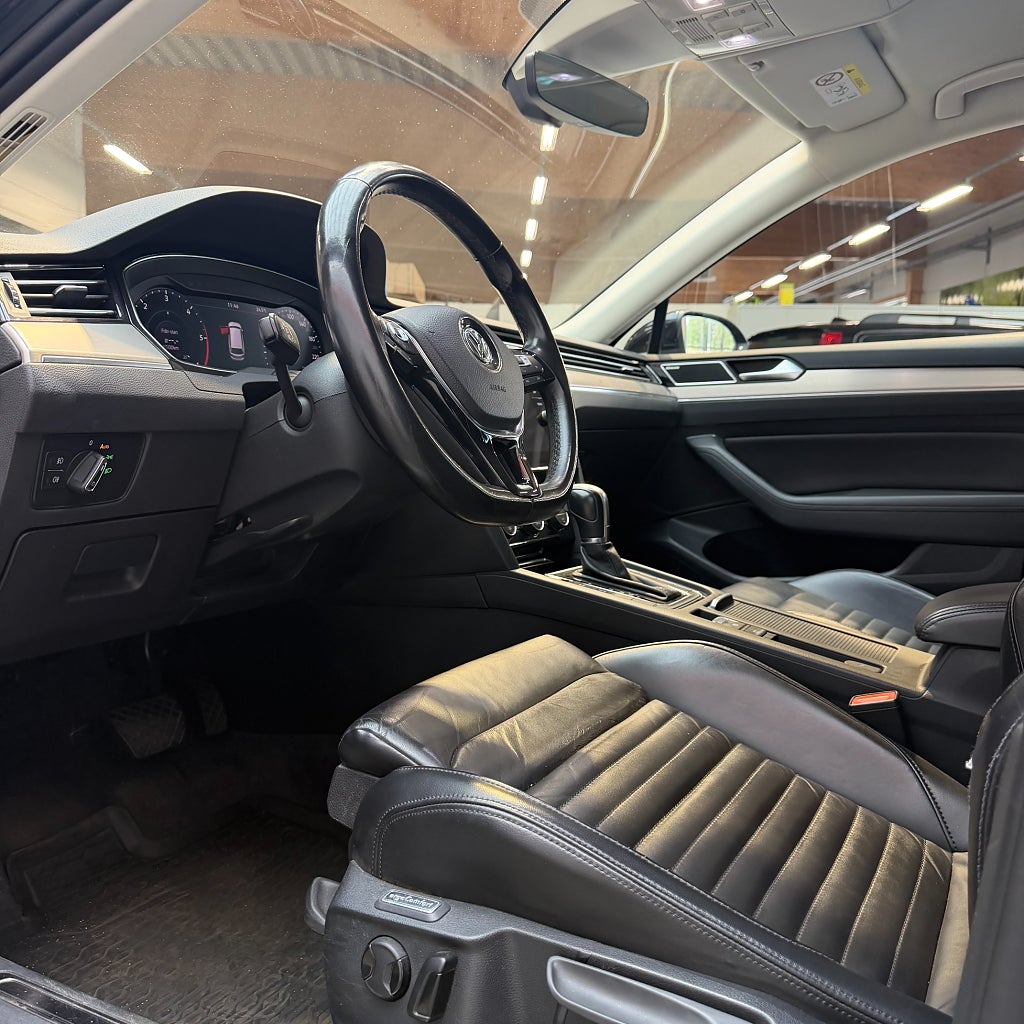 Volkswagen Passat GTS 4M 240hk R-Line Cockpit Värmare Drag
