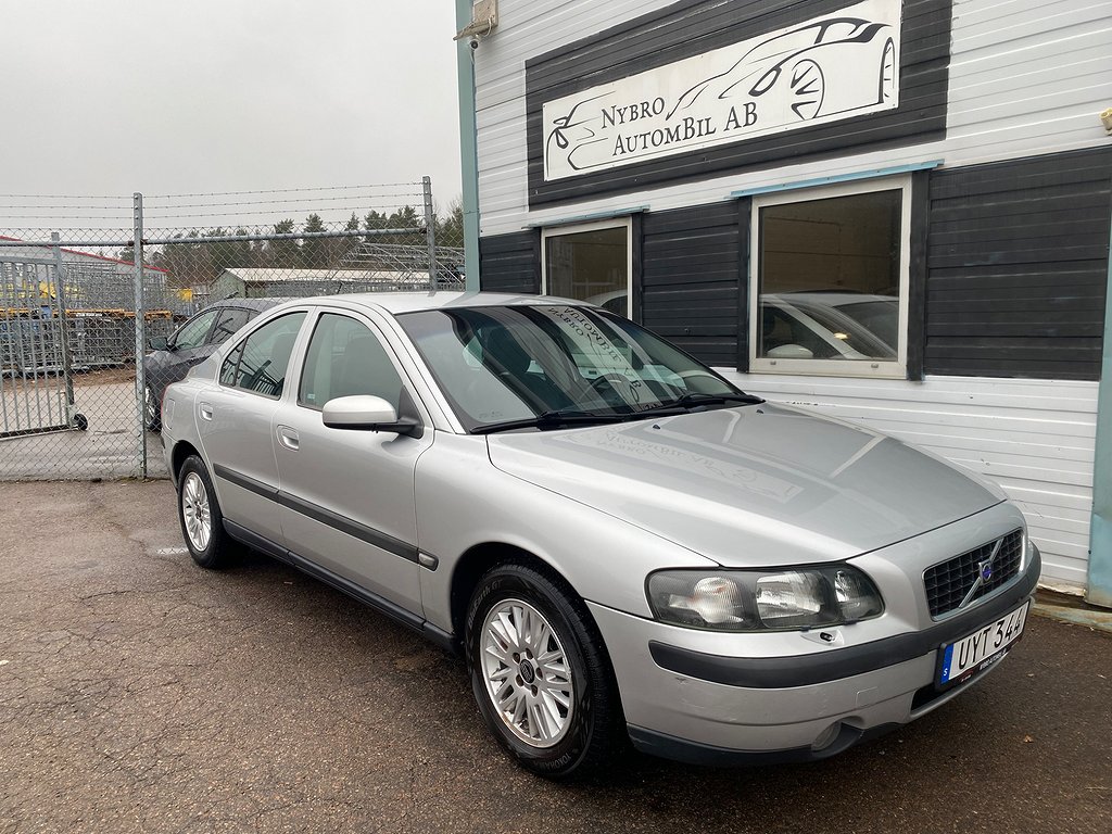 Volvo S60 2.4 Euro 4*Nykamrem*Nybesiktad*Drag*NyServad