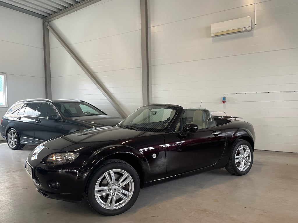 Mazda MX-5 Roadster Coupe 1.8 MZR Scorpion Avgas Unik