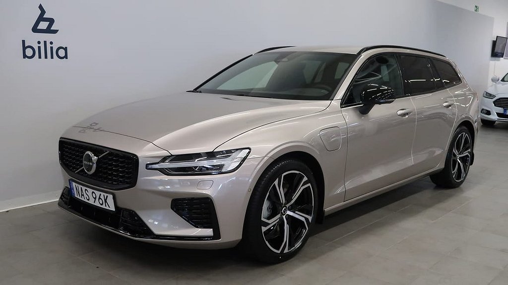 Volvo V60 T6 Plus Dark Edition *Rabattkampanj - nu med premie!