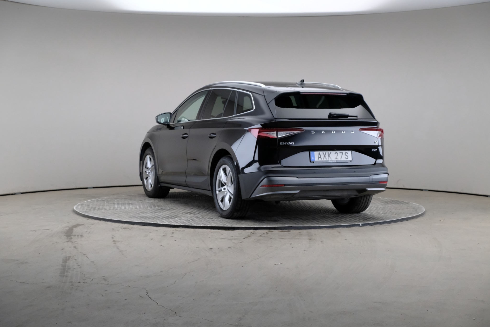 Skoda Enyaq 80x 265hk AWD Drag 2023, bild 2/10