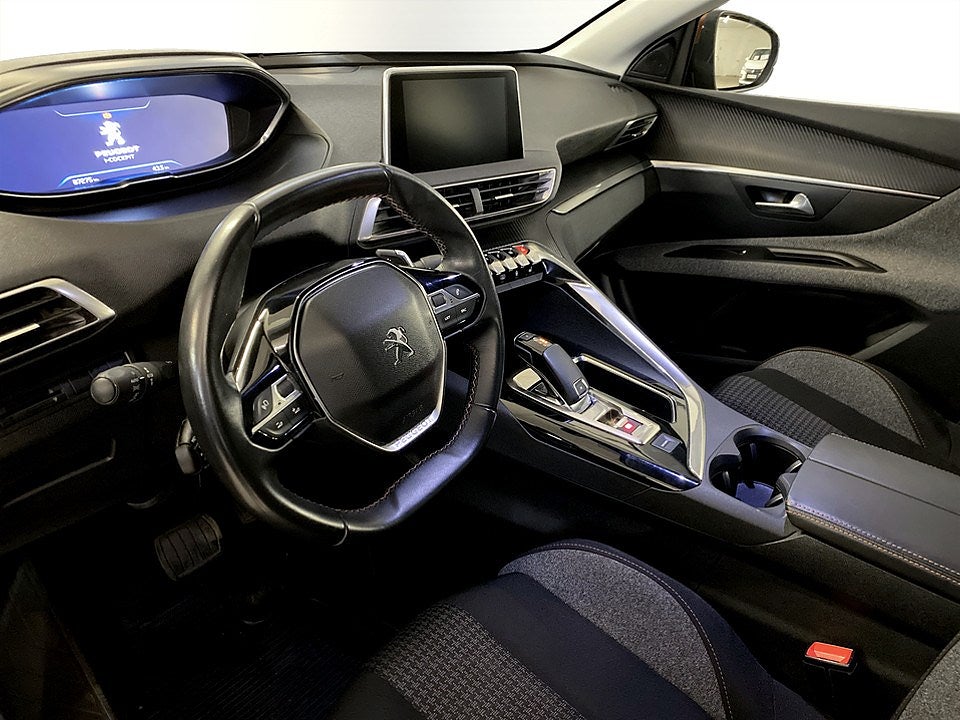 Bild på Peugeot 3008 Active 1.2 PT 130hk Aut - FARTHÅLLARE, BACKSENSORER