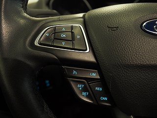 Halvkombi Ford Focus 14 av 19
