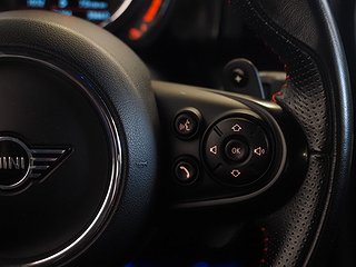 Halvkombi MINI John Cooper Works 13 av 24