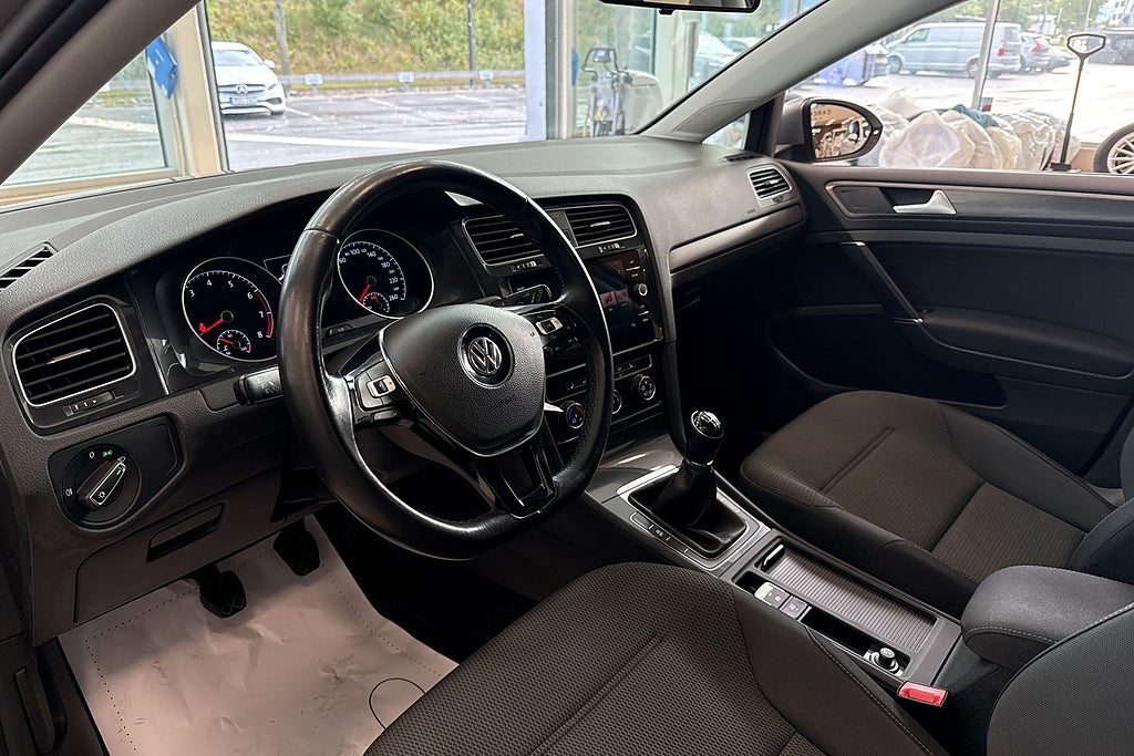 Volkswagen Golf I 5-dörrar 1.4 TSI 125Hk MultiFuel Kamera/Drag/CarPlay