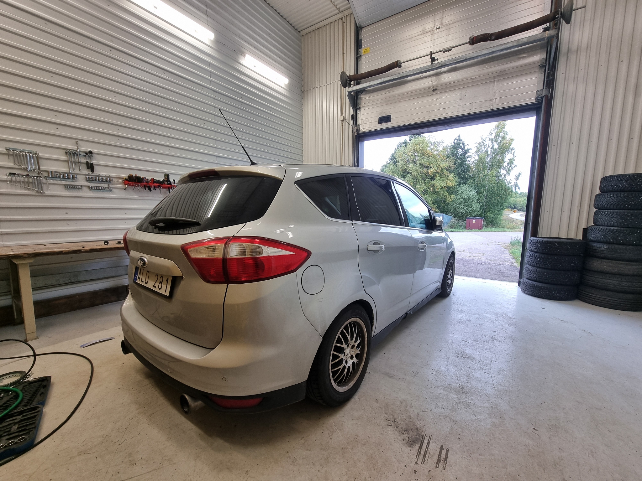 Ford C-Max 1.6 TDCi Titanium Euro 5 2011, bild 4/10