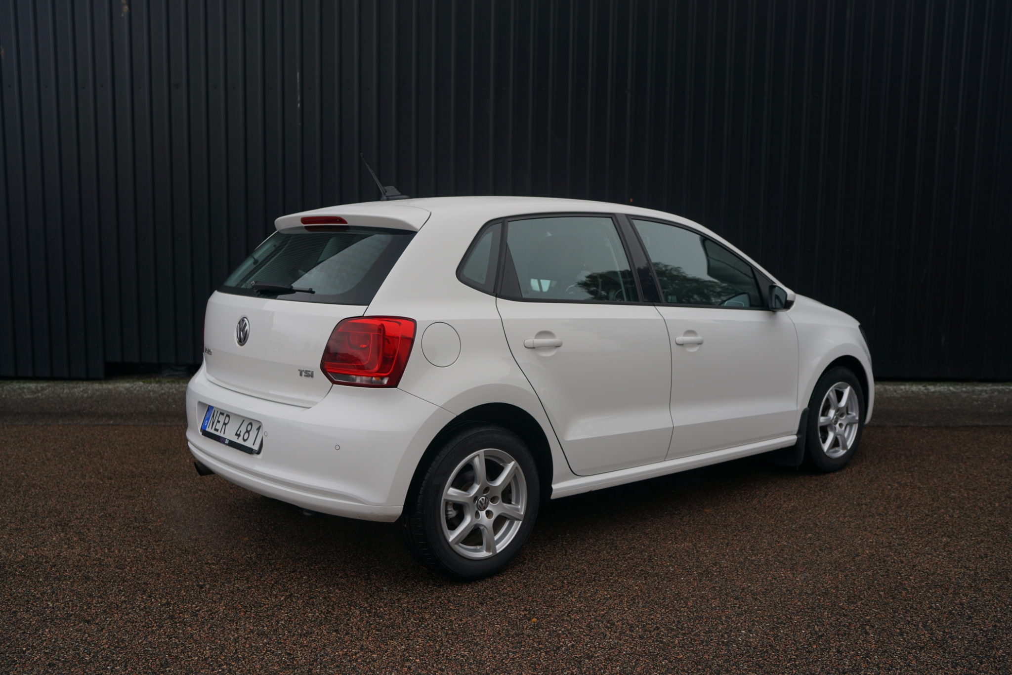 Volkswagen Polo 5-dörrar 1.2 TSI, ink 2013, bild 2/10