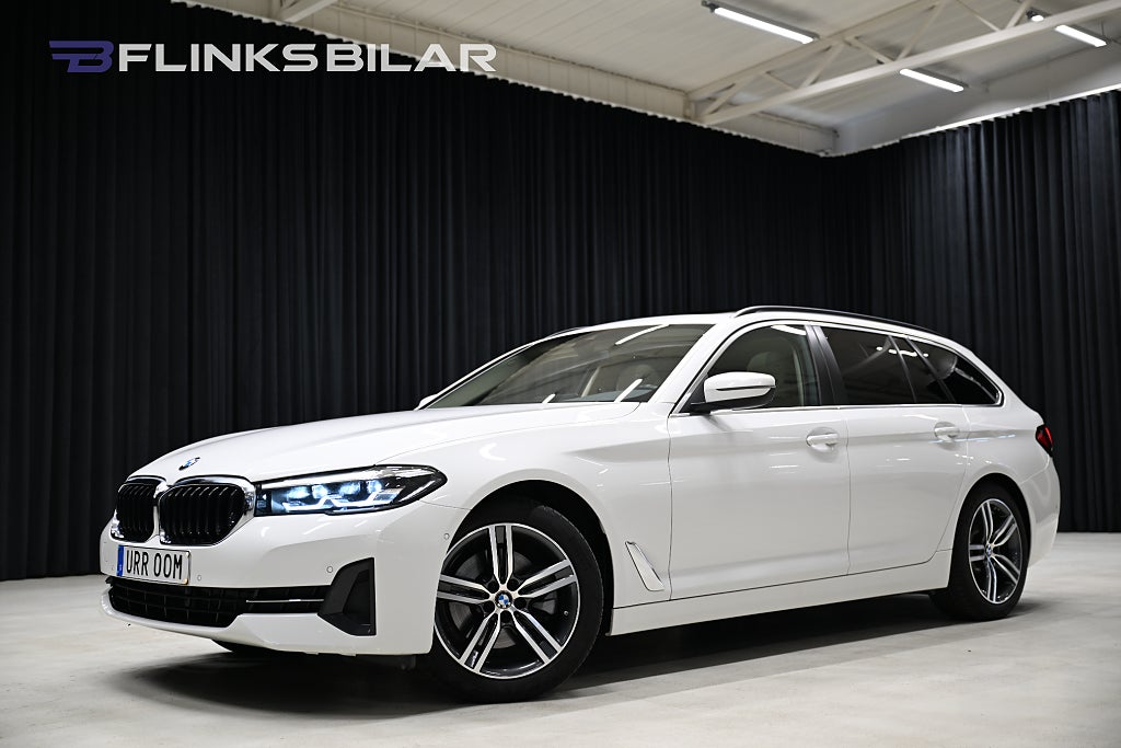 BMW 520d xDrive Touring Pano Navi Skinn Backkamera D-Värm Drag