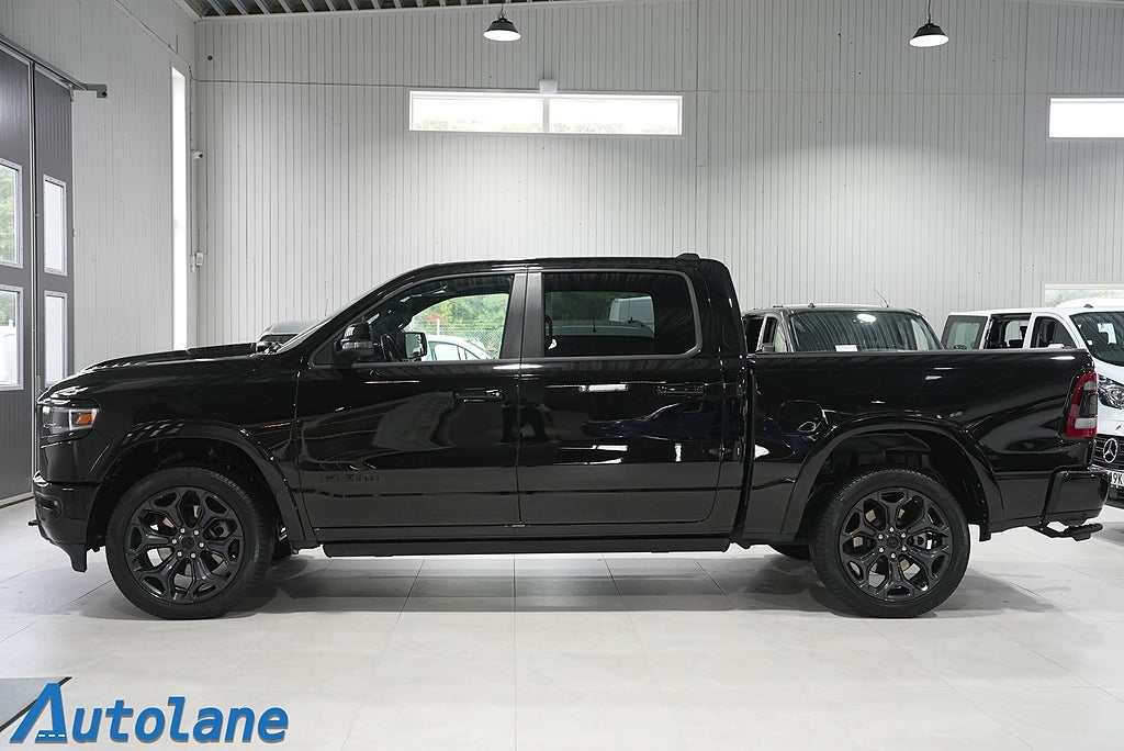 RAM 1500 Dubbelhytt 5'7" box 5.7 V8 HEMI 4x4  LIMITED Pano,HUD