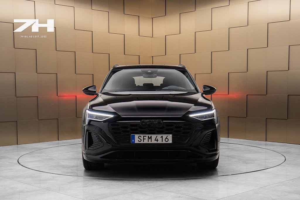 Audi q8-e-tron 55 quattro S line / B&O / Drag / HuD / Luftfjädring