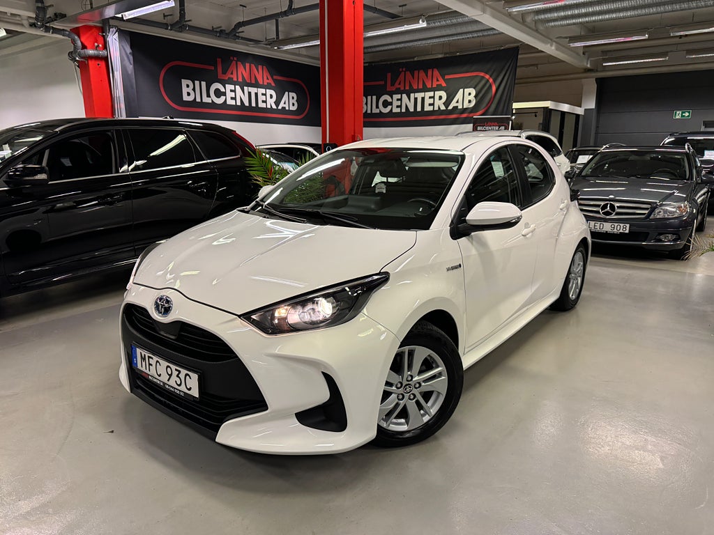 Toyota Yaris Hybrid Active Kamera Laneassist SoV Nyservad