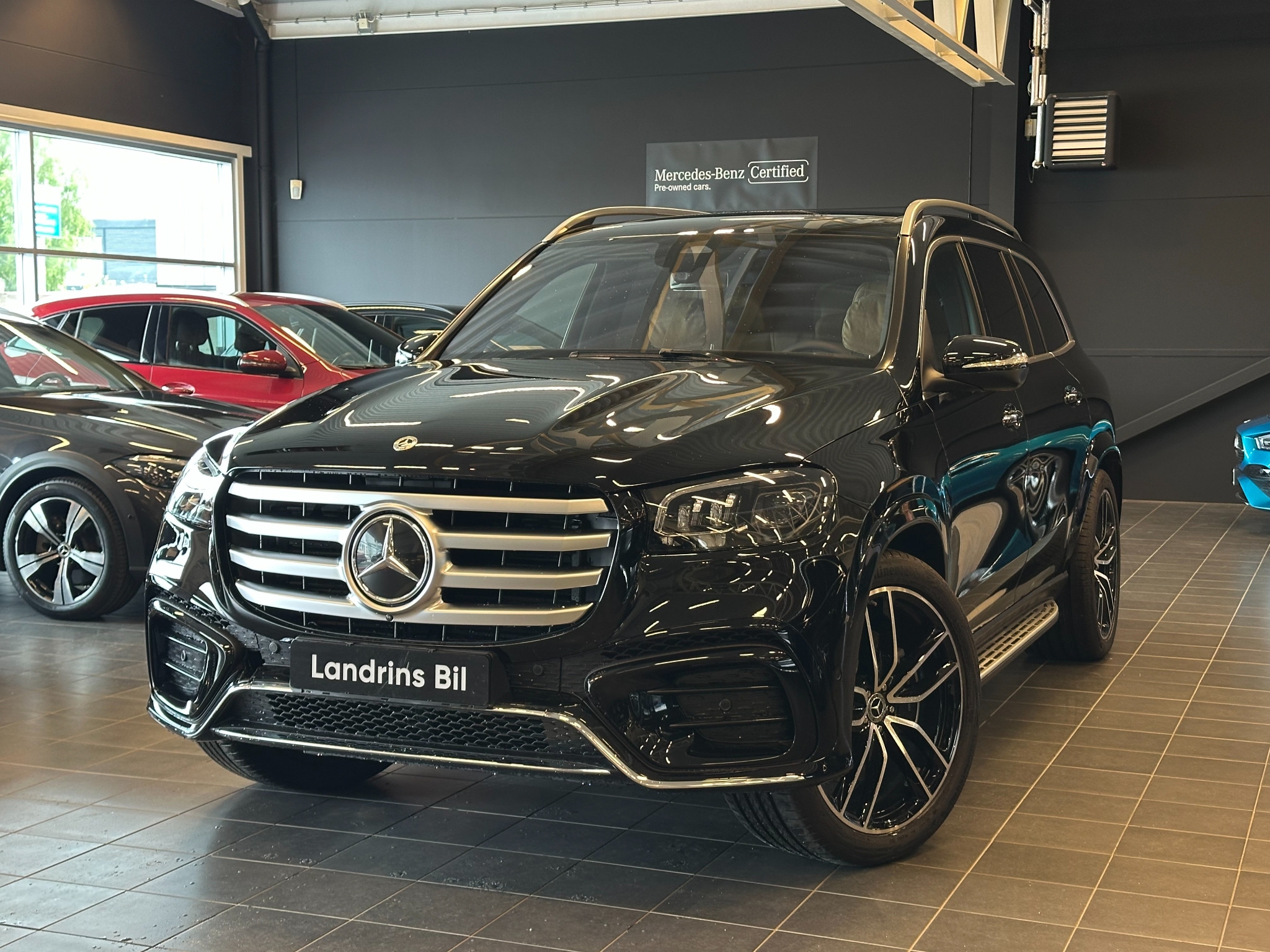 Mercedes-Benz GLS 2025, bild 6/17
