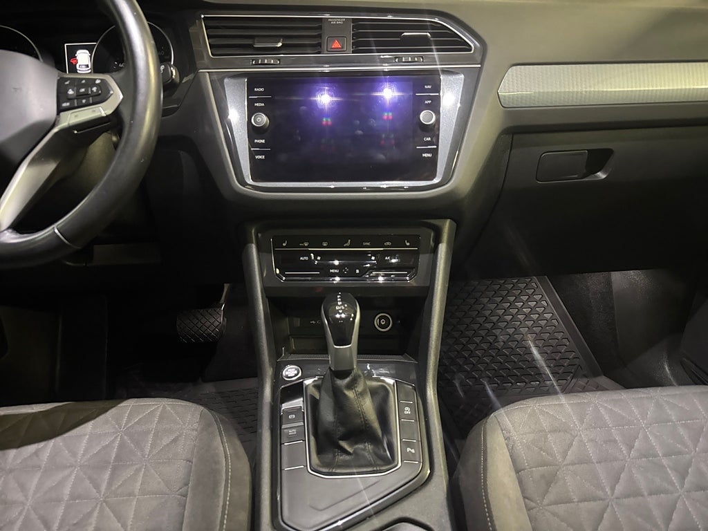 Volkswagen Tiguan 150hk Aut Dragkrok Adap-fart Carplay Backkamera Värmare bild 14
