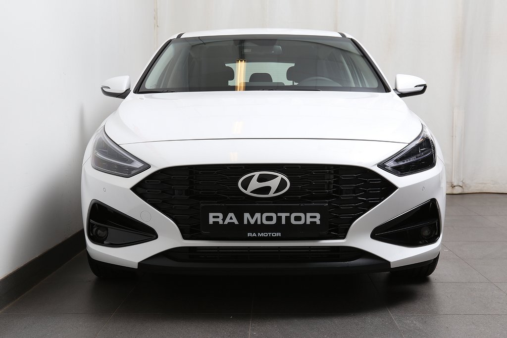 Hyundai i30 1.0 T-GDI 100HK MHEV 5dr FACELIFT Essential 2025