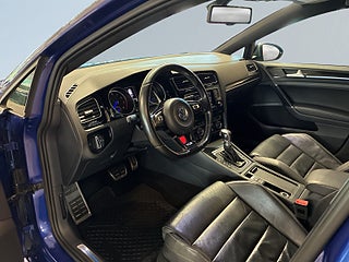 Volkswagen Golf 5-dörrars R 2.0 TSI 4Motion Base Mvärme Taklucka S&V – bild 7