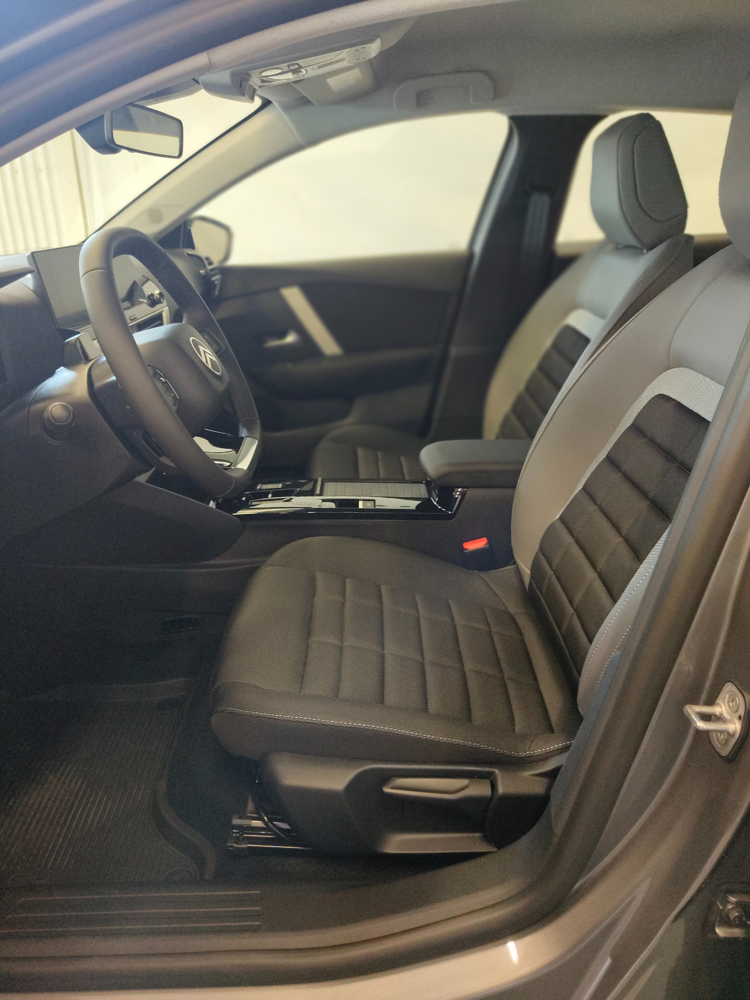 Citroen C4 Hybrid 145 e-DSC Plus 2026, bild 5/42