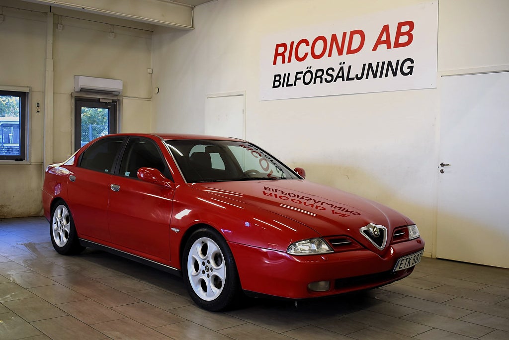 Alfa Romeo 166 3.0 V6 24V 226HK VÄLUTRUSTAD KAMREM BYTT