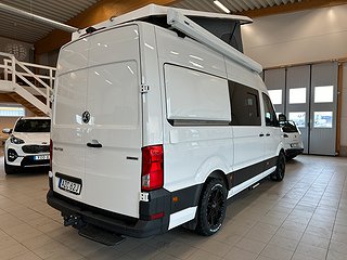 Husbil-halvintegrerad Volkswagen Crafter 177HK AUT AWD 17 av 18