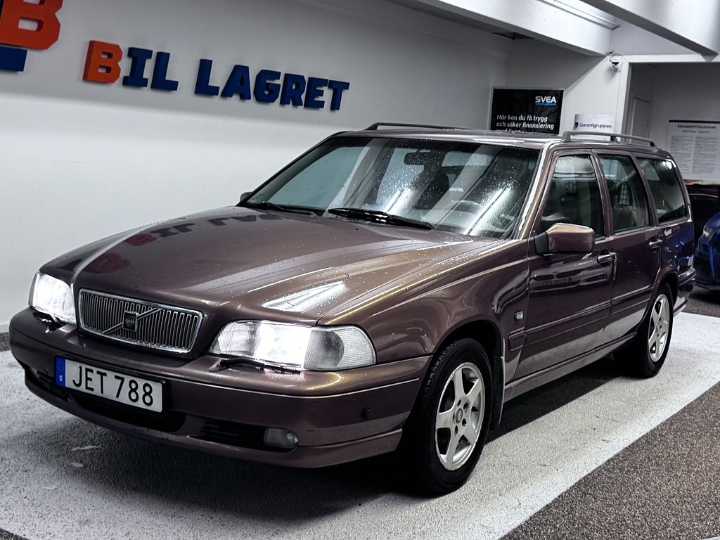 Volvo V70 2.5 20V 170hk Dragkrok 5-Brukare Fintskick 