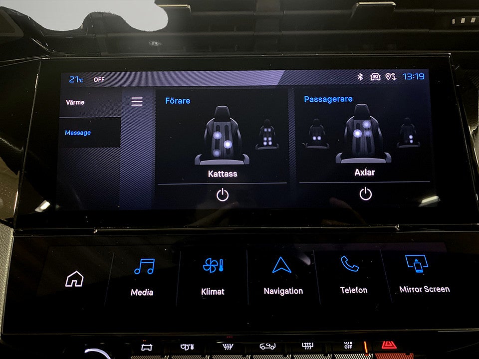 Bild på Peugeot 408 GT PHEV 225hk Aut B-KAMERA CARPLAY DRAG MASSAGE